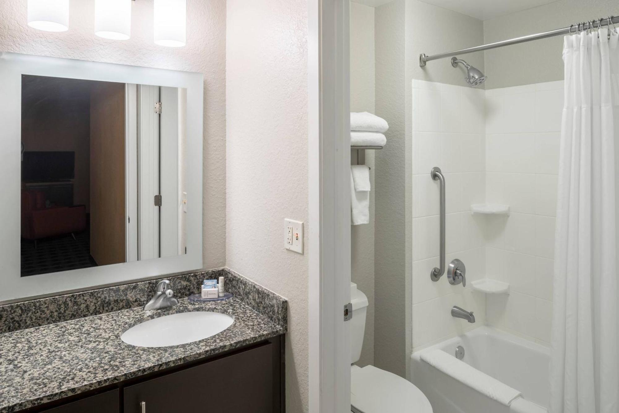 Towneplace Suites By Marriott Панама Сити Екстериор снимка